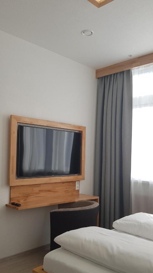 Hb 32 Metzingen Otel Metzingen  Dış mekan fotoğraf